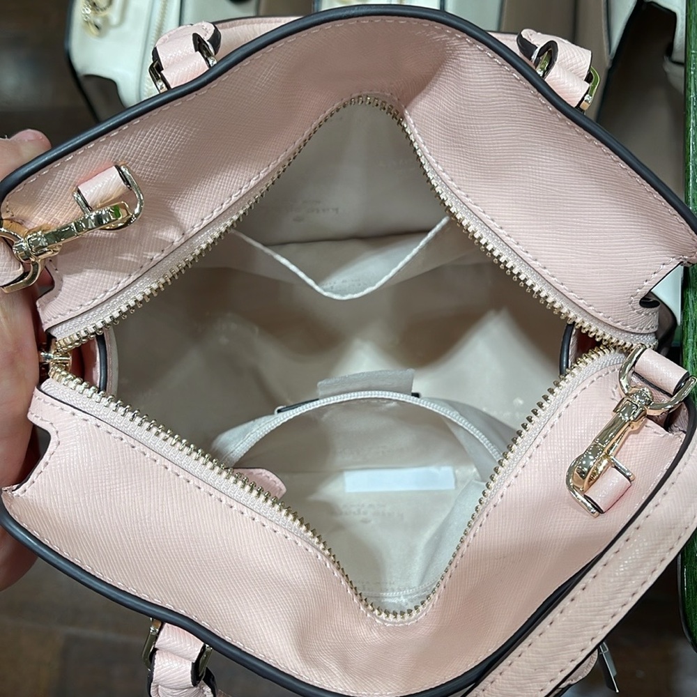 Kate Spade Madison Saffiano Leather Small Satchel
COLOR:
Conch Pink
NWT - Picture 11 of 16